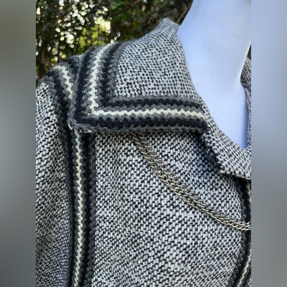 Vintage Bass New York Wool Cape - Picture 8 of 17